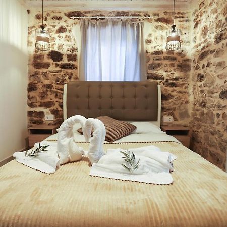Olive Grove Deluxe apartment Agnítsini Extérieur photo
