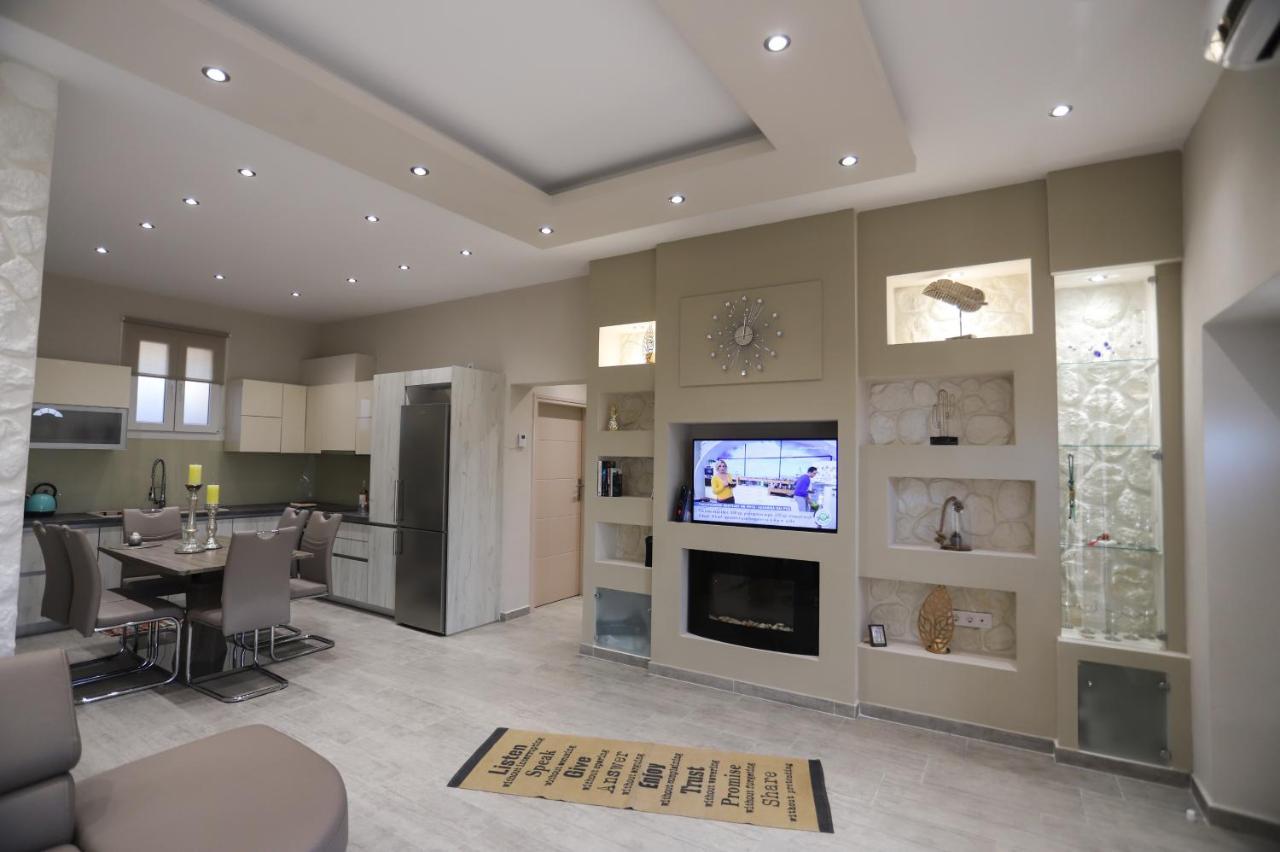 Olive Grove Deluxe apartment Agnítsini Extérieur photo